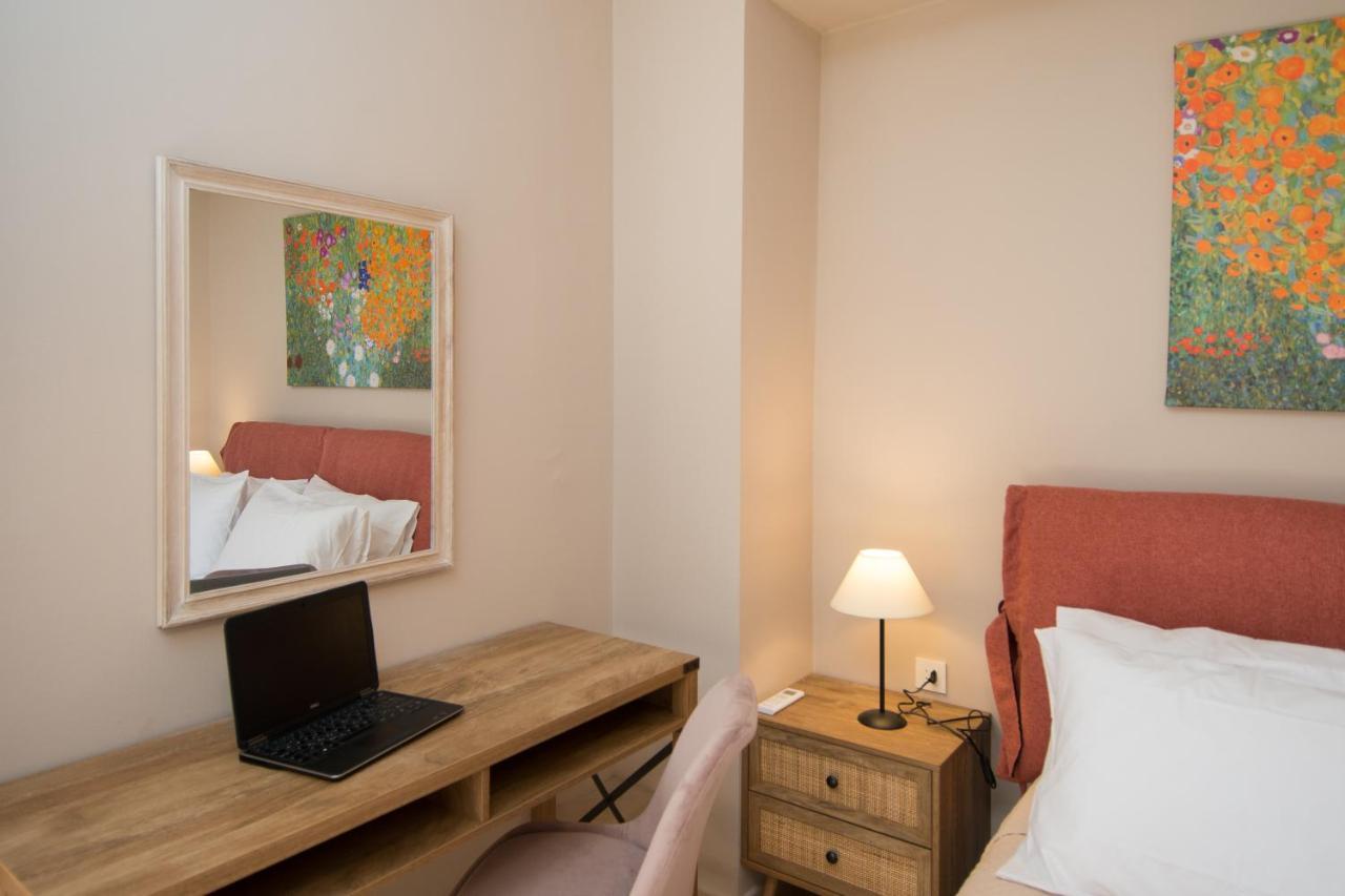 Akrotiri Sea View Suites 외부 사진