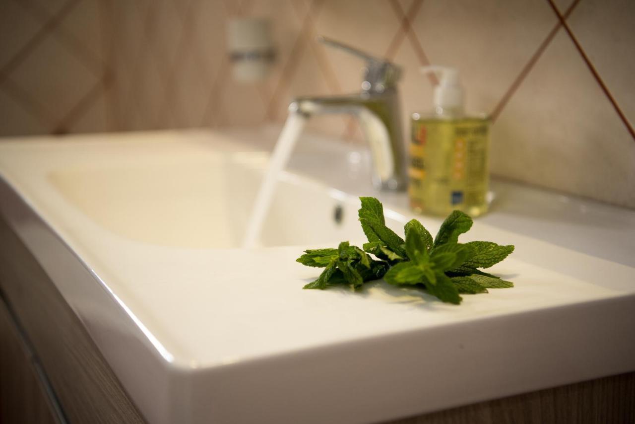 Akrotiri Sea View Suites 외부 사진